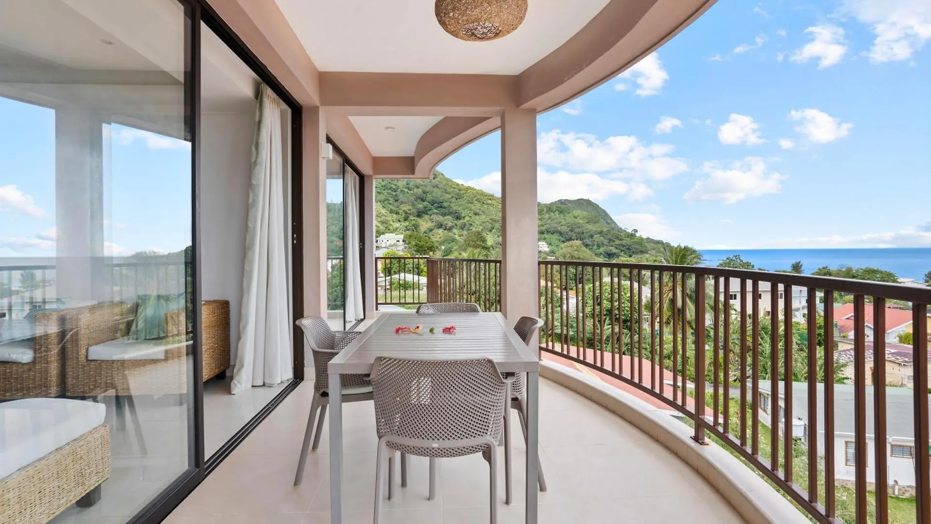 Villa Rousseau Victoria 0*,  Seychely